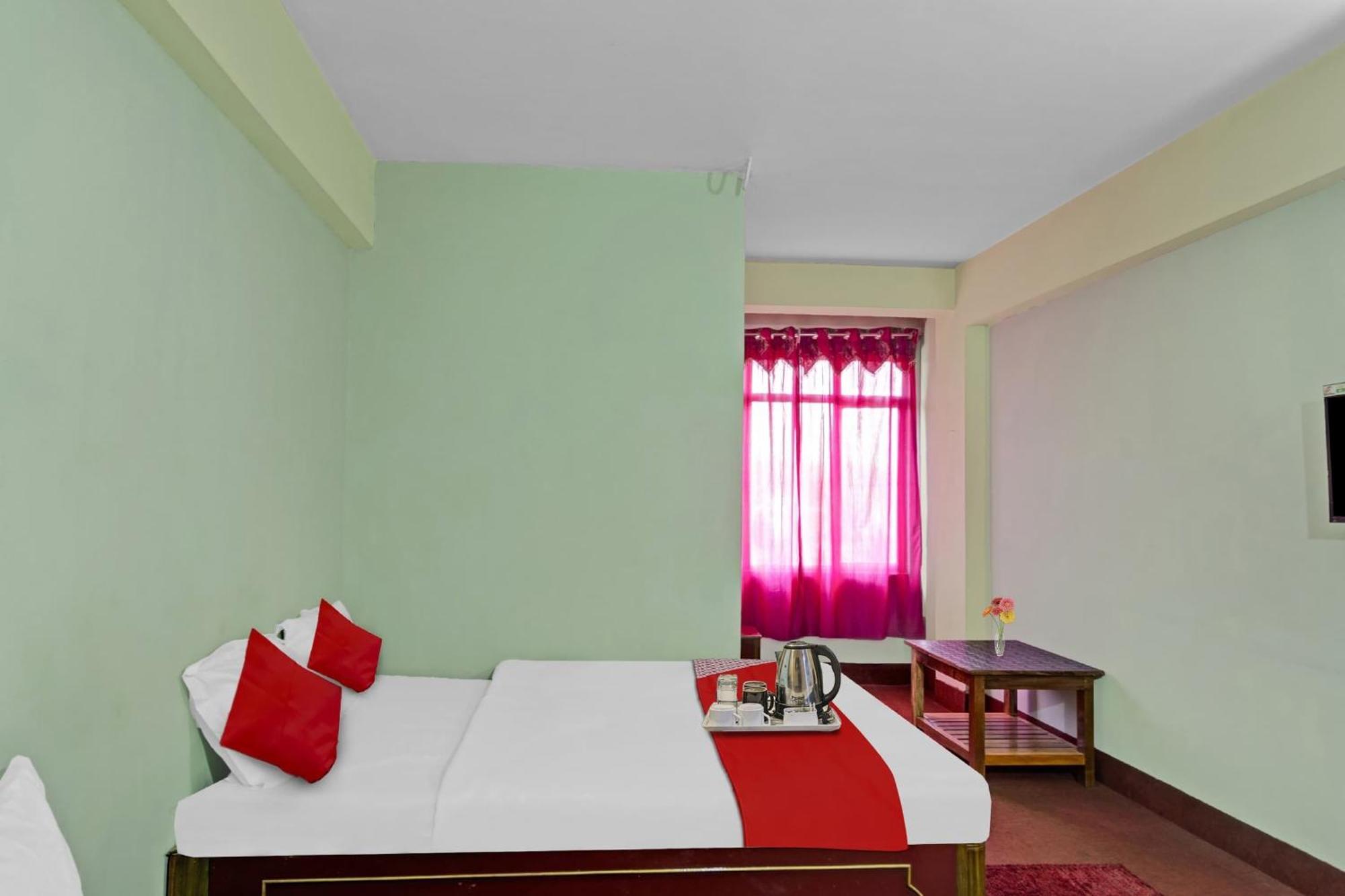 Hotel O Evergreen Guest House Shillong Exterior foto